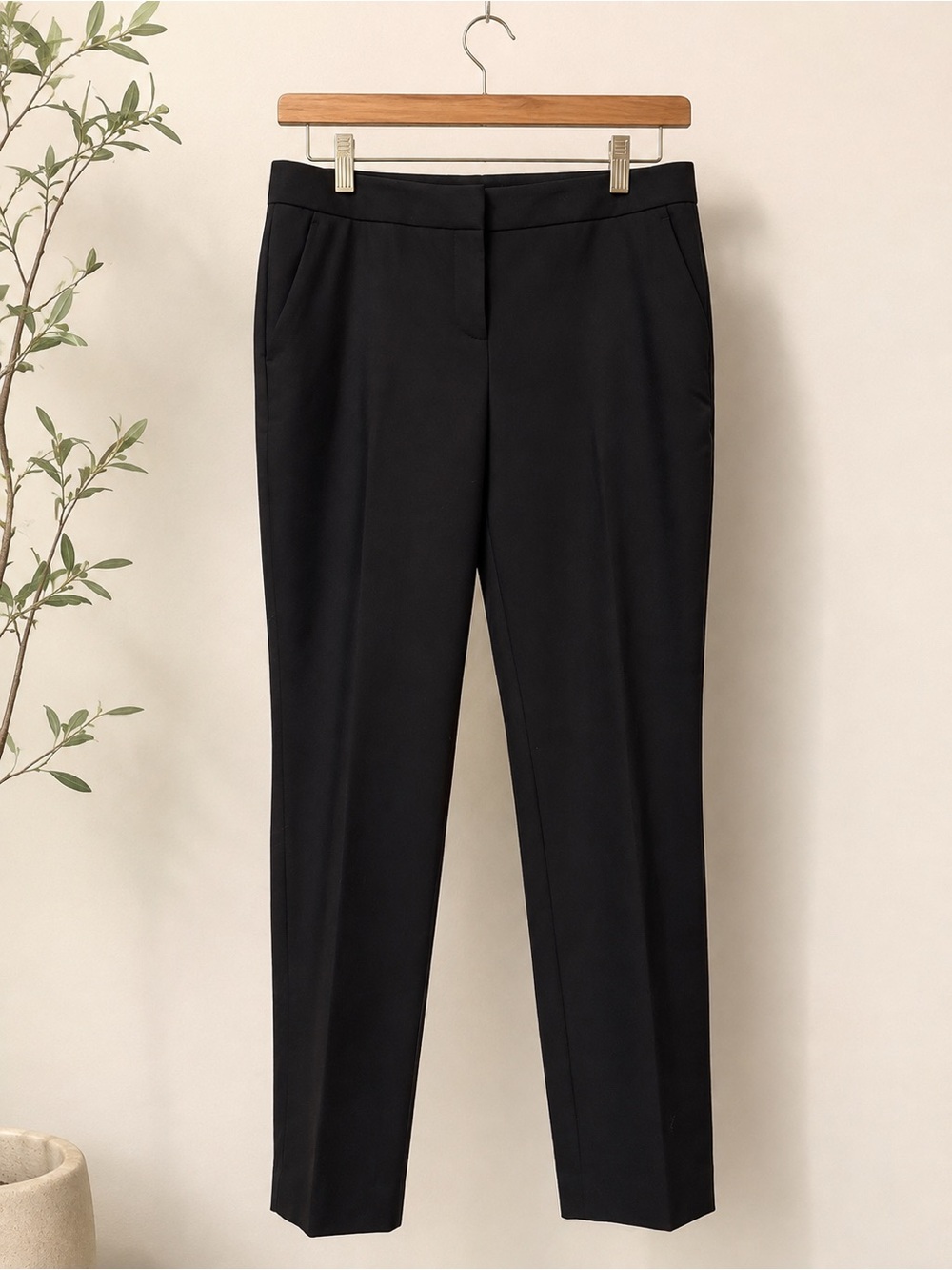 Vince Camuto Black Tailored Straight Leg Pants Size 4